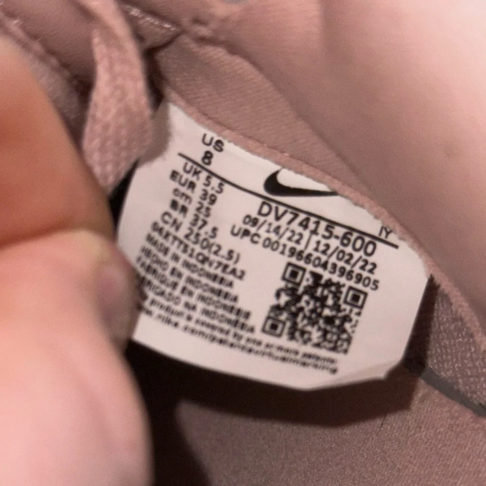 Women’s Nike Dunk Low PRM Pink Oxford Sneakers - Picture 10 of 10